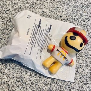 Cactus Plant Flea Market x McDonald's Cactus Buddy Figures 2x